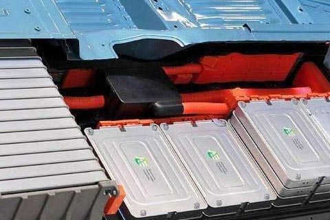 永新石桥专业回收叉车蓄电池,电脑电池回收价格|上门回收废旧电池