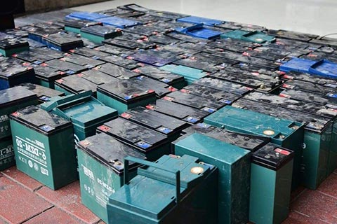 鹤岗专业上门回收钴酸锂电池|废电池回收设备